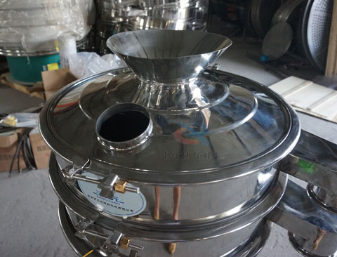 600型超声波旋振筛进料口